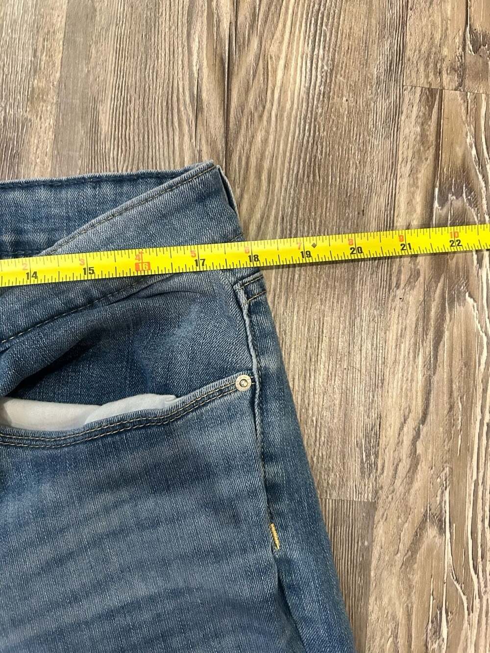 Signature by Levi Strauss & Co. Women's Mid Rise Skinny Jeans Size 18M - Picture 4 of 8